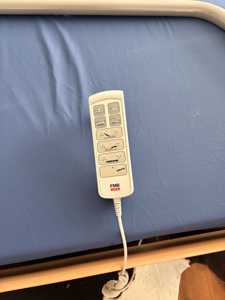 Letti: Pflegebett Elektro – Usato da Lostorf venduto da irba76 1