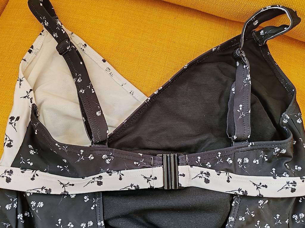 Costumi da bagno & Bikini: Costume intero premaman Asos Peek & Beau – Usato da Grenchen venduto da Dulcis_Fundo 1
