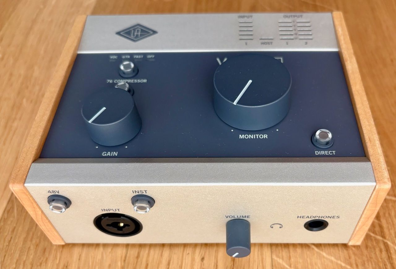 Universal Audio Attrezzatura per studi di registrazione: Universal Audio Volt 176 USB Audio Interface – Usato da Zürich venduto da SierraKilo 1