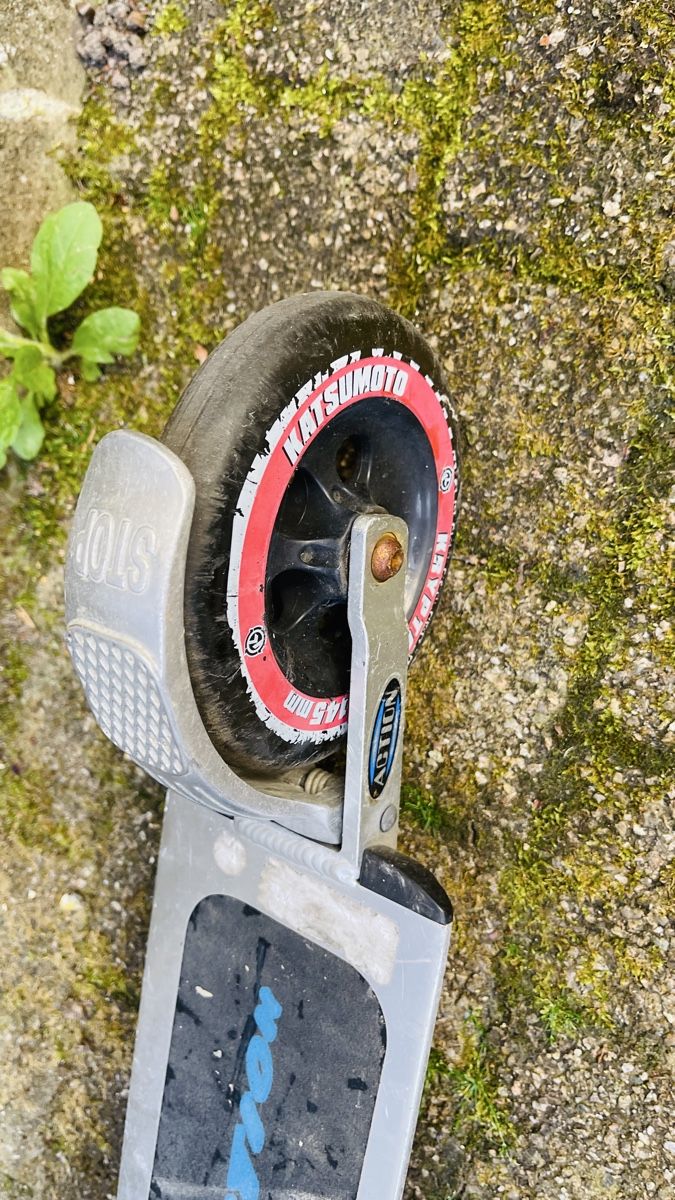 Kickboard: Kaboom Roller, Klappbar, Silber – Usato da Schönenbuch venduto da hug_f2ny 3