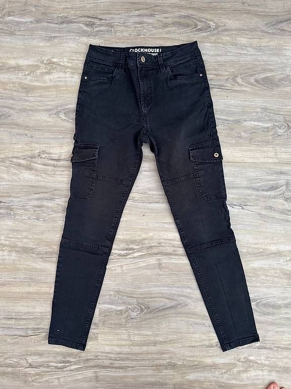 Pantaloni: Pantaloni neri cargo – Usato da Caslano venduto da Dr.Bread