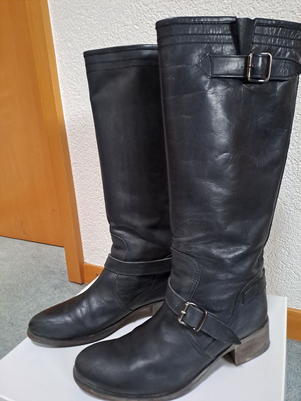 Damenschuhe: Hochwertiger Lederstiefel, NP 479.--, Gr. 38.5 – Gebraucht aus Frauenfeld von Andadaa 1