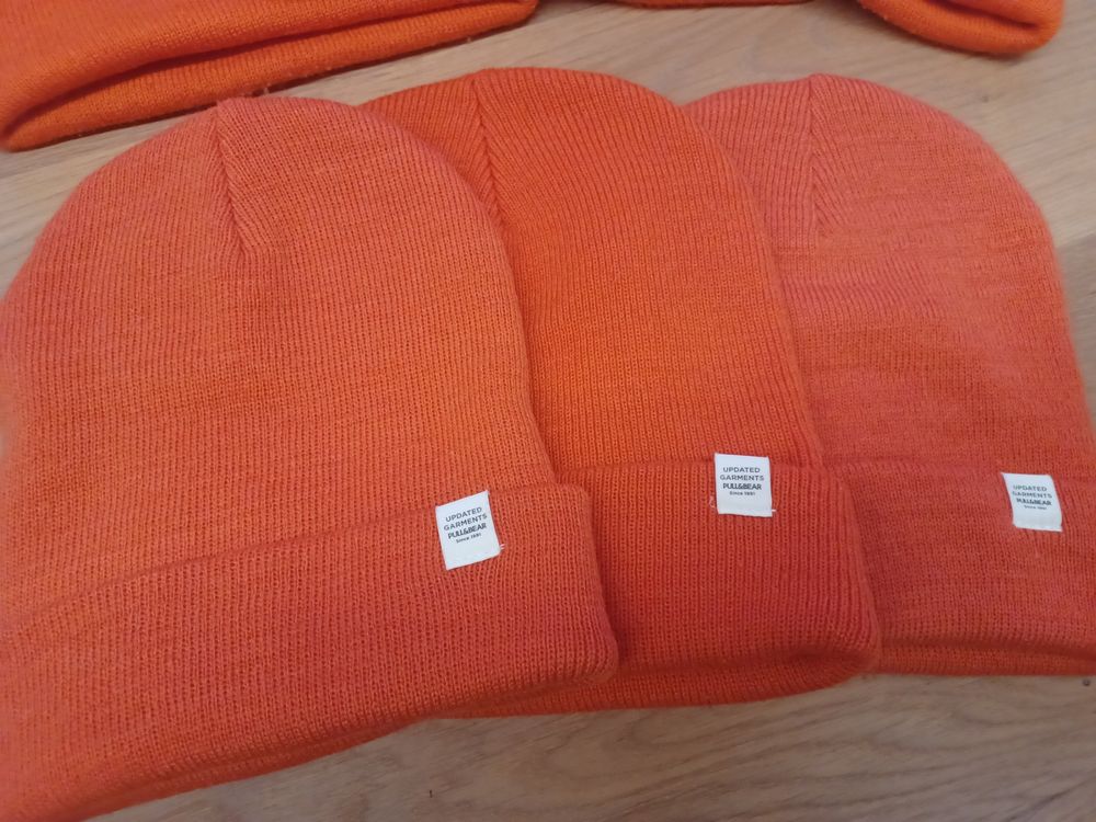 Altro in  Abbigliamento & Accessori: Wintermütze Beanie – Usato da Lungern venduto da Jordi21 1