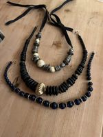 Drei Halsketten Set verschiedene Stile guter Zustand