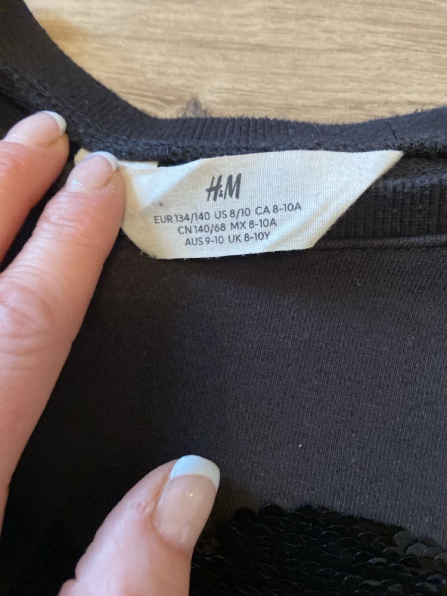 H&M Vestiti & Gonne: Robe sweat H&M 134-140/10 ans -  noir – Usato da Sornard (Nendaz) venduto da delezedoris 3