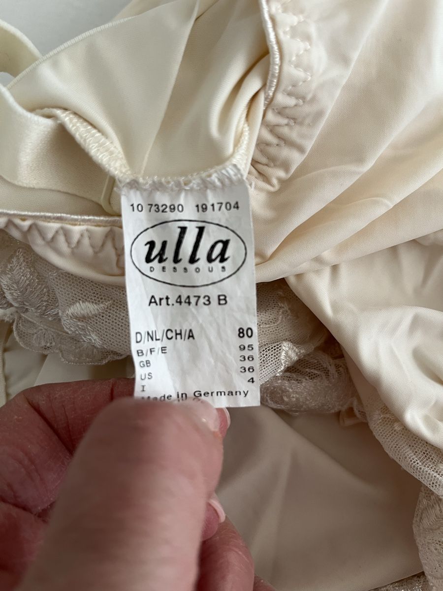 Autres dessous: Body Ulla Dessous Spitze Creme Grösse 80 D – Neuf (Voir description) à Rüfenacht par lilly_67 2