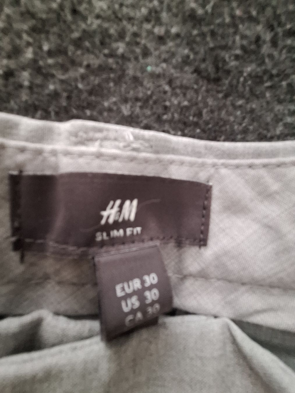 H&M Completi: Anzugshose – Usato da Mumpf venduto da SwissDi 2