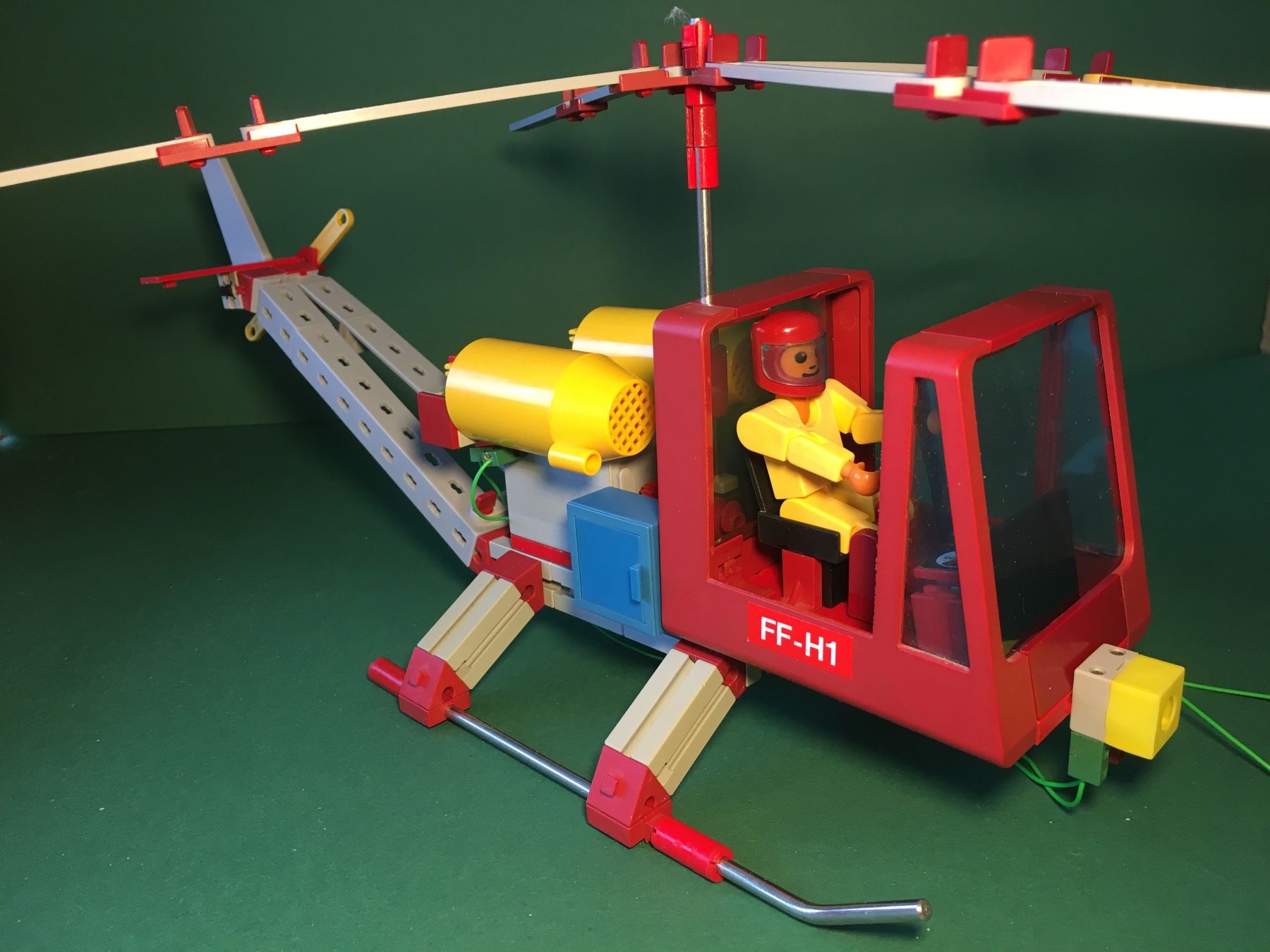 Fischer Kit di costruzioni: Fischertechnik vintage Helikopter – Usato da Thun venduto da danielbarben 1