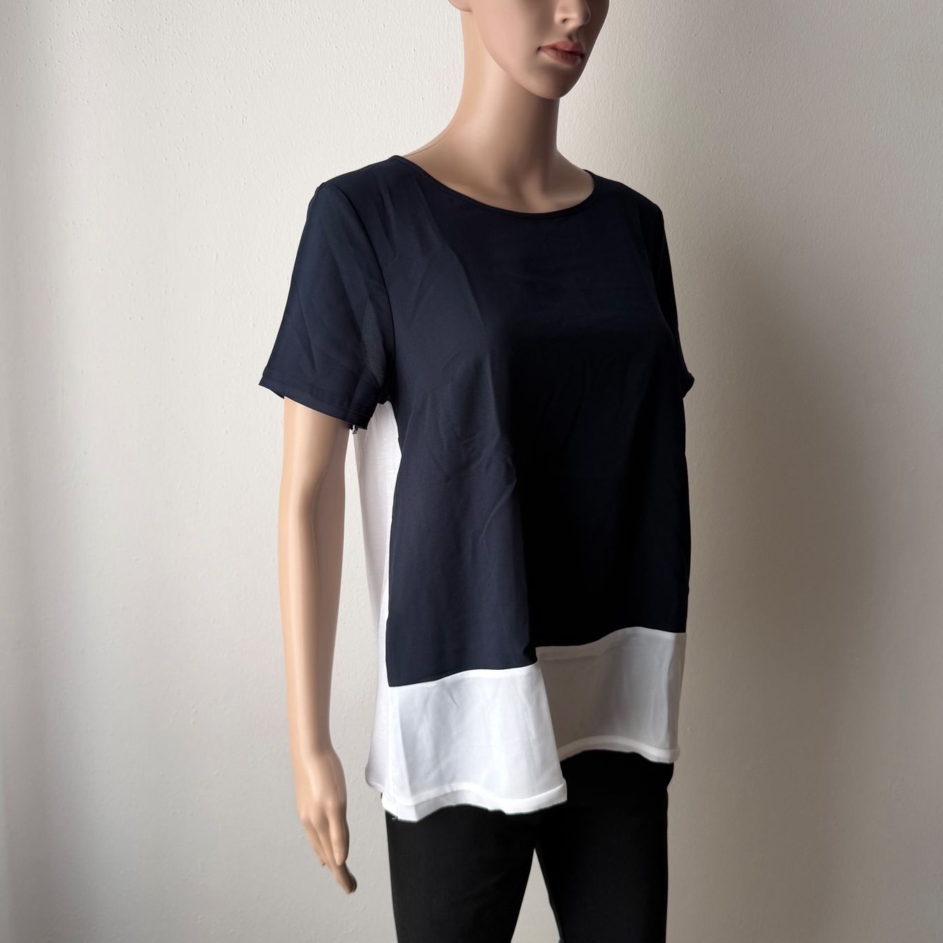 French Connection T-Shirts: FRENCH CONNECTION T-Shirt 💙 – Gebraucht aus Zürich von ClosetQueen 1