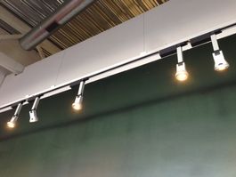 3 Phasen Stromschiene 3 Meter und 2 Meter, mehrere vorhanden