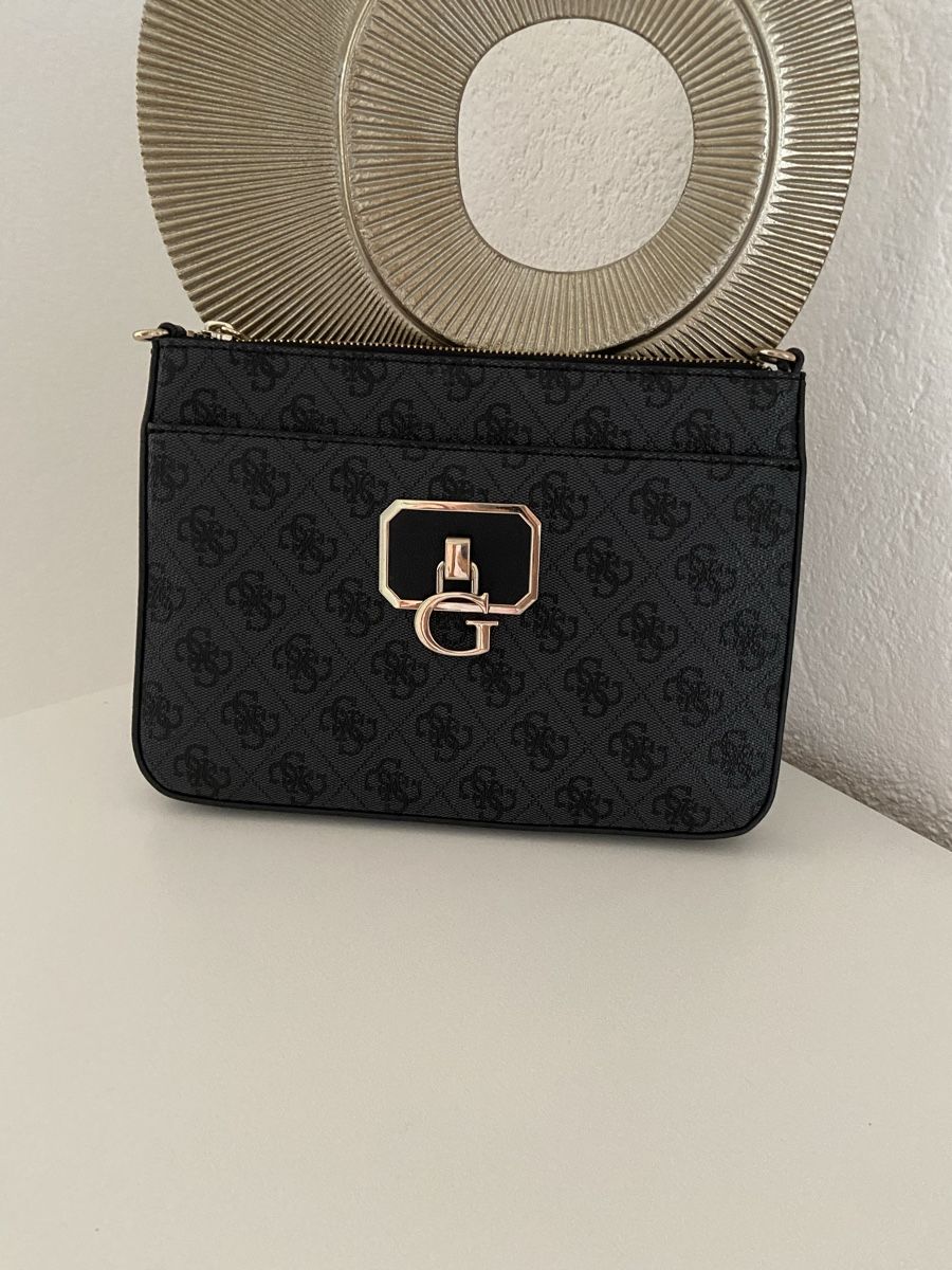 Guess Taschen für Damen: Guess Umhängetsche – Neu (gemäss Beschreibung) aus Bülach von kittygismo 1