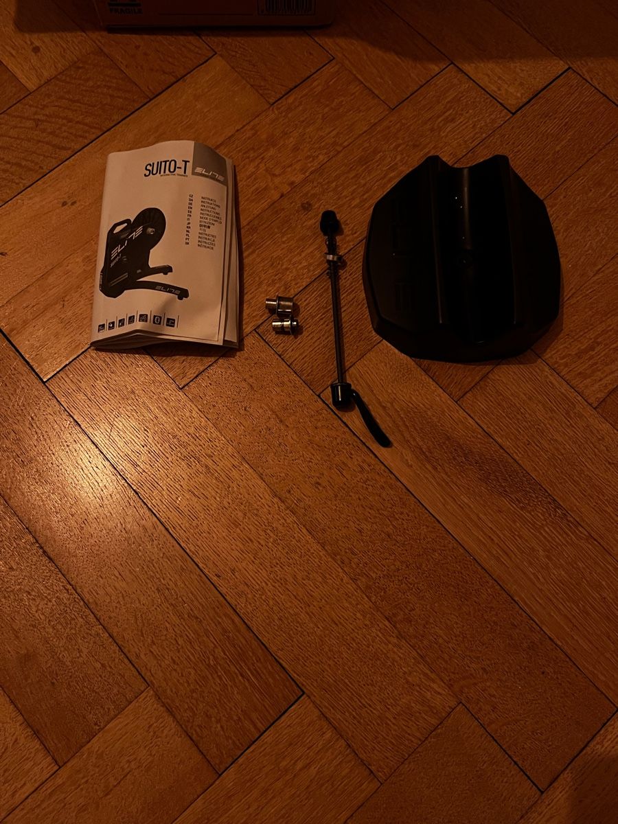 Hometrainer: Indoor Rolle Elite Suito T – Gebraucht aus Basel von Zuccarello 2