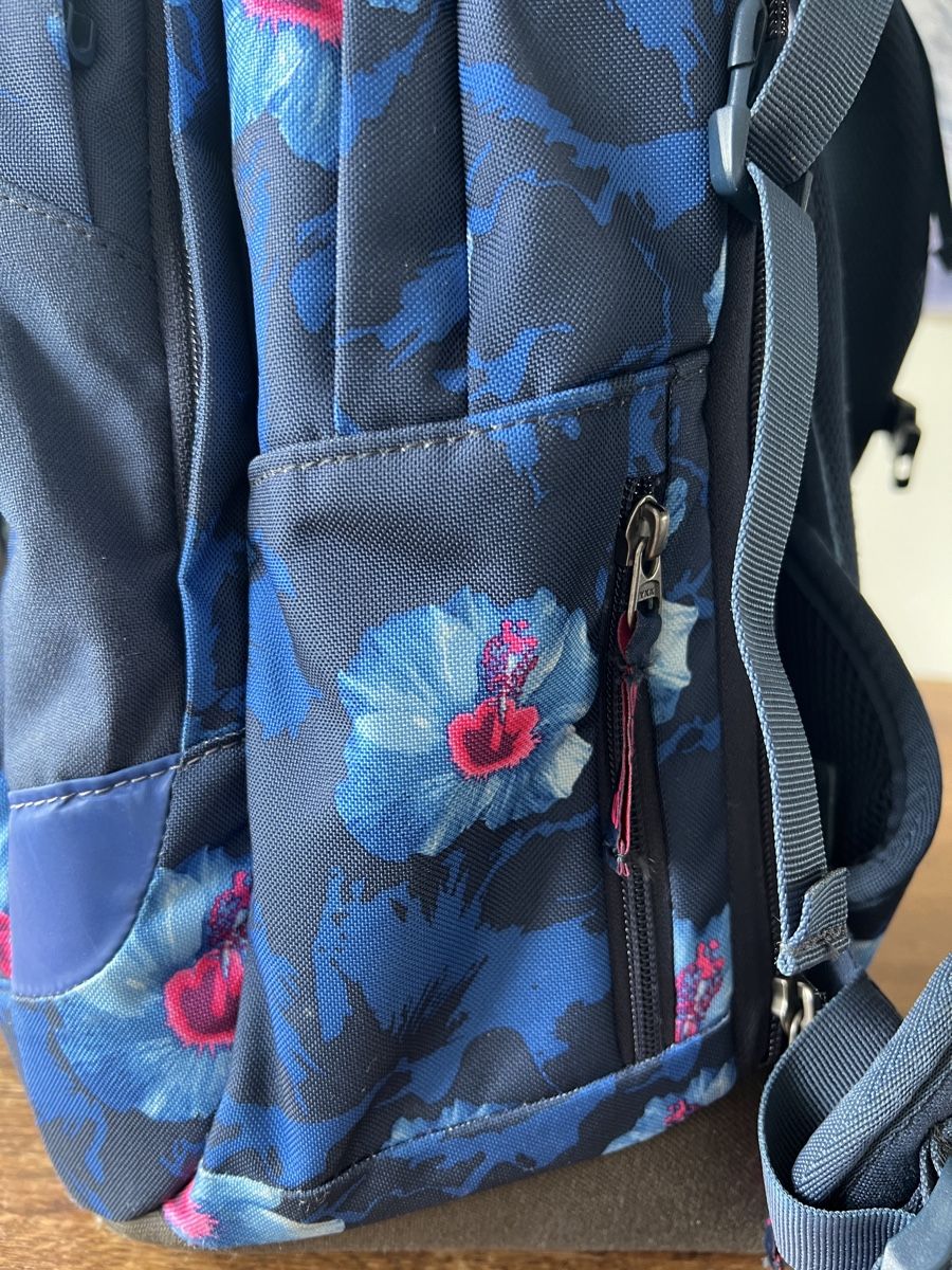Borse & Zaini: Backpack floral print navy blue good condition – Usato da Zug venduto da poi_dgf5 6