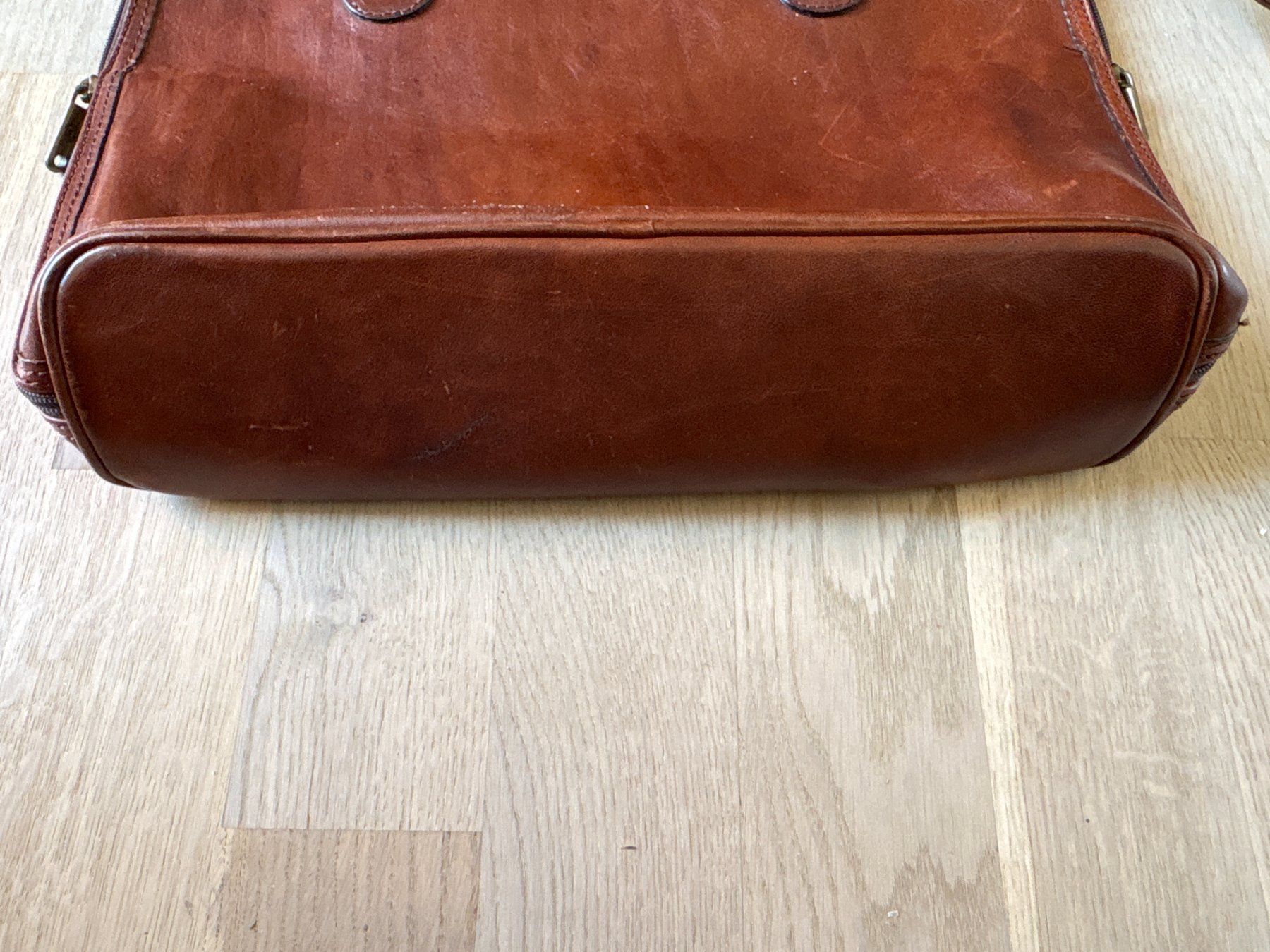Borse da donna: Del Monte Ledertasche zum Umhängen – Usato da Elgg venduto da Jo_Naj 2