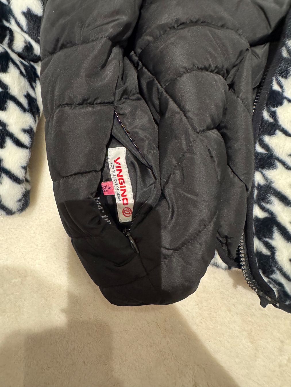 Vingino Jacken & Mäntel: Vingino wendbare Mädchenjacke, Gr. 128 – Gebraucht aus Dietikon von flu_5vzg 3