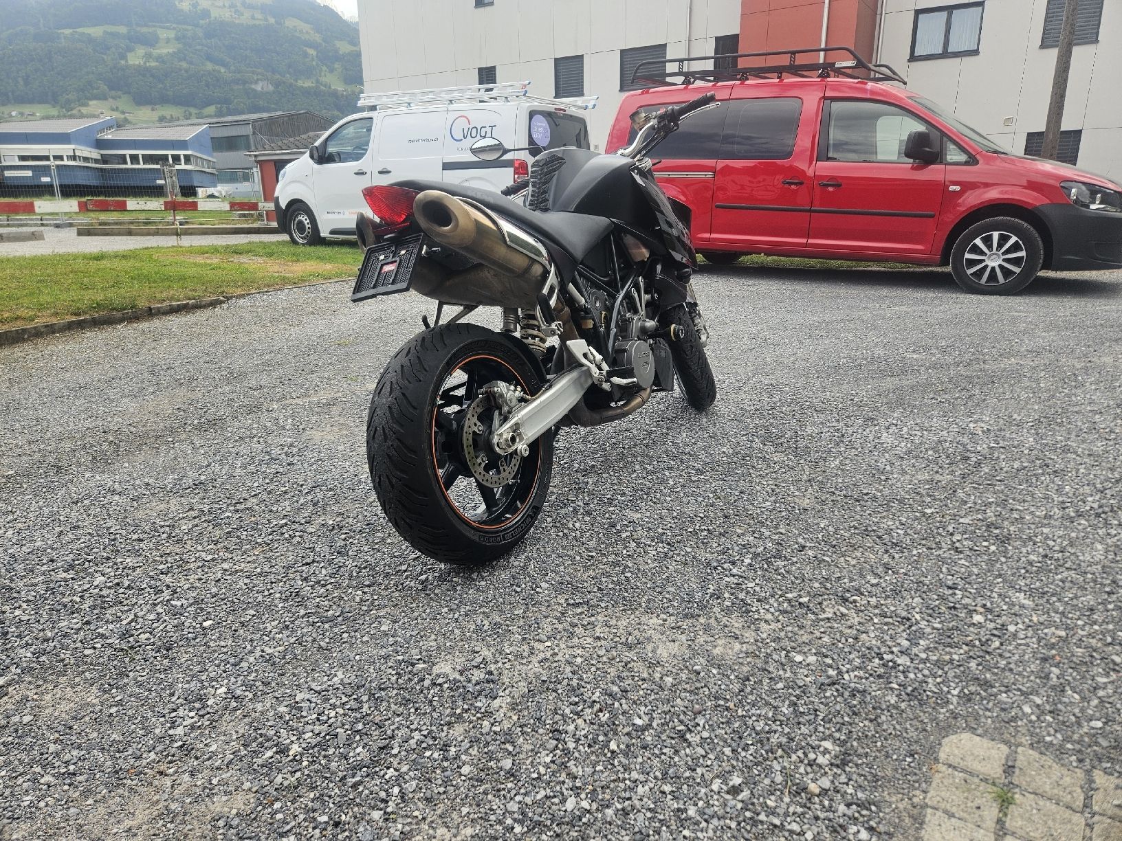 KTM Strasse: KTM 990 Superduke – Gebraucht aus Niederurnen von SwisSsmile98 2
