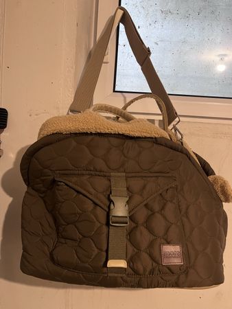 Winterwarme Hundetragetasche von More Lifestylepets