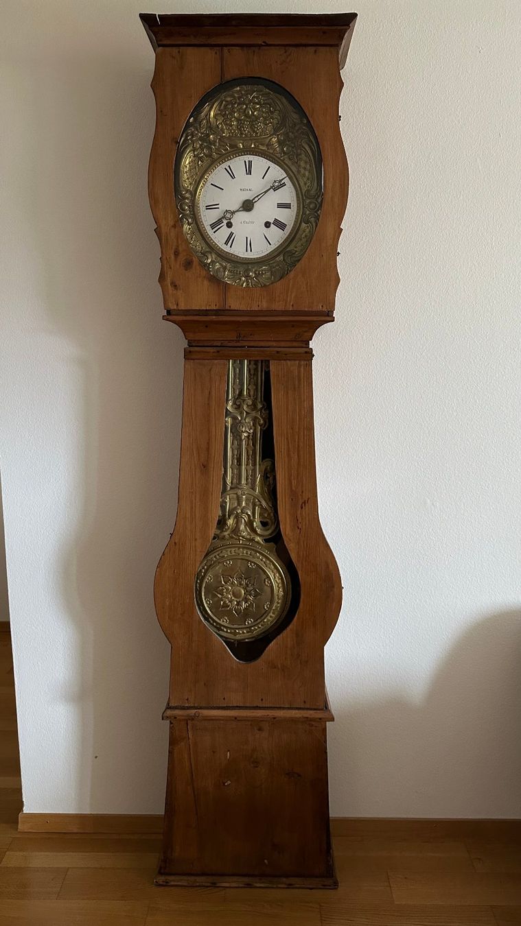 Orologi da terra & Orologi da parete: Gute Comtoise Standuhr – Usato da Luzern venduto da Waltess