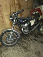 Moto Honda CB250 à restaurer