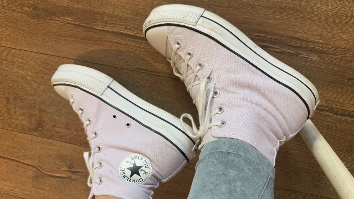 Converse Scarpe da uomo: All Star Converse Farbe Flieder Gr. 42 eher 43 – Usato da Zürich venduto da NorinaAurora