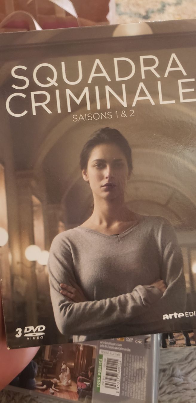 Tutti i DVDs: Squadra Criminale série  – Usato da Le Séchey venduto da Jill93 1