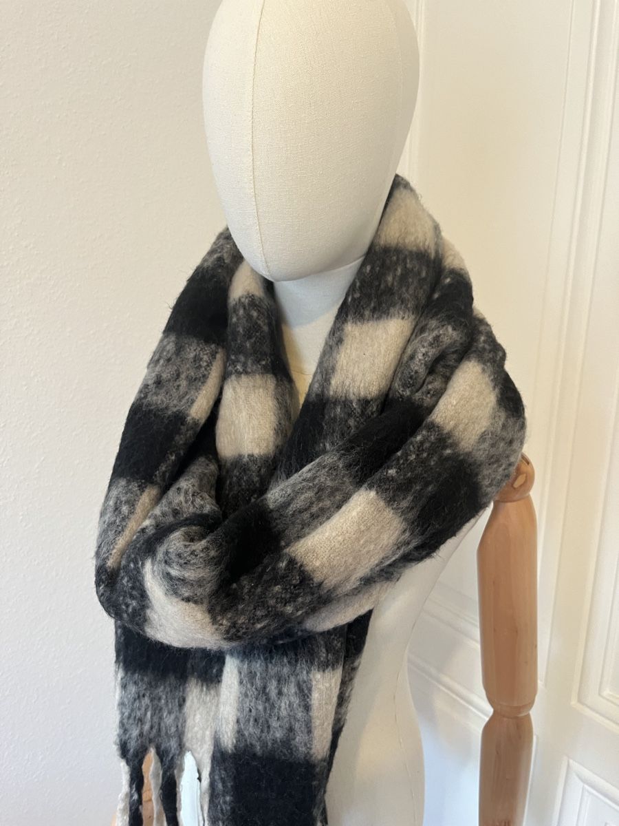 Zara Foulard & Sciarpe: Zara Scarf, Black and Beige, Checkered Pattern, Winter – Nuovo (secondo la descrizione) da Mies venduto da nic_yk5d 4