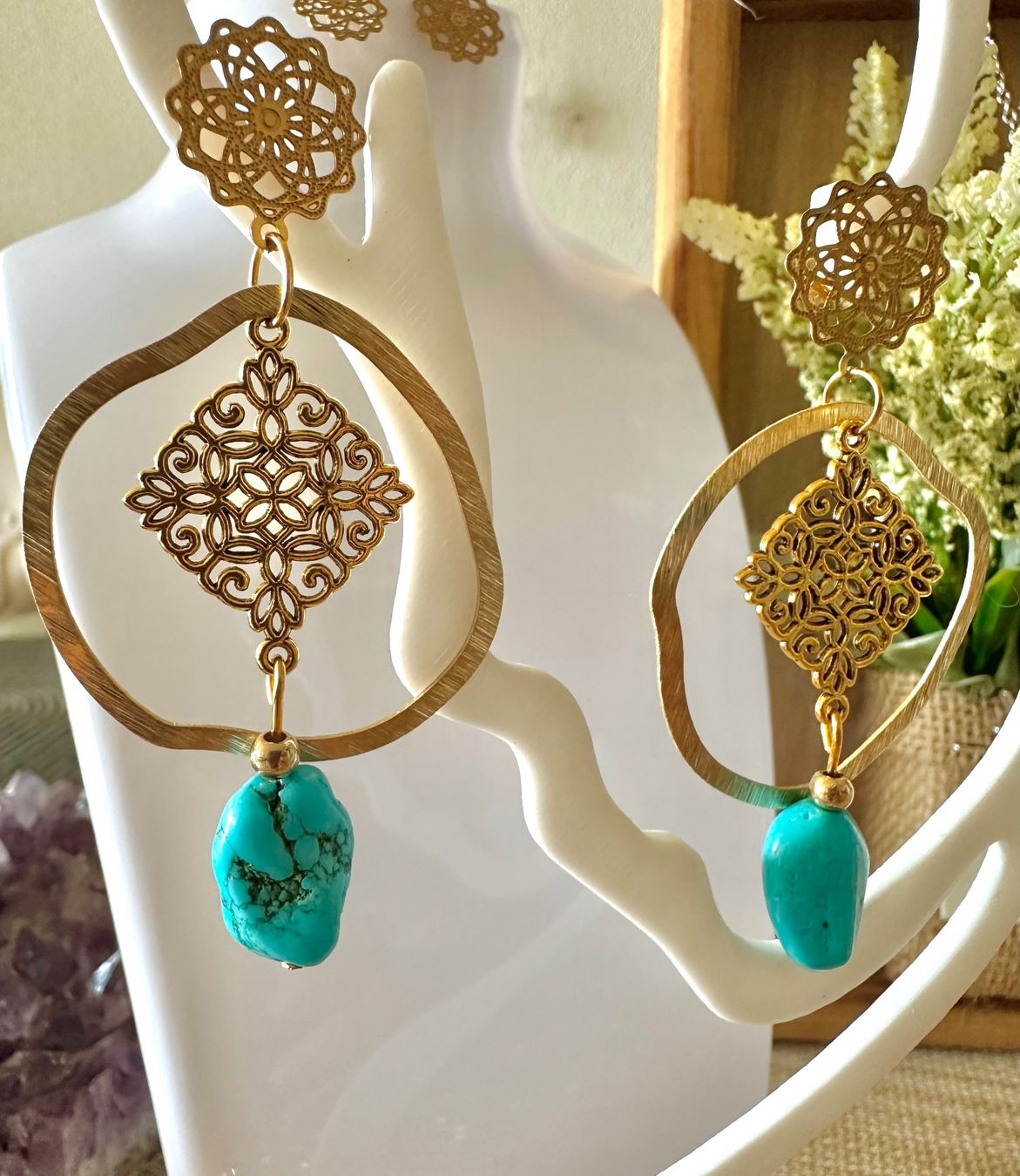 Orecchini pendenti & Orecchini a lobo: Boho Chic Turquoise & Gold Drop Earrings - Summer Style! – Nuovo e nell'imballaggio originale da Bouveret venduto da dou_g8q7