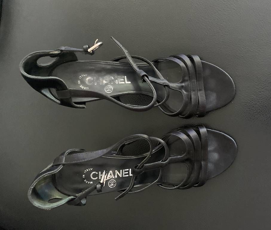 Damenschuhe: Chanel Sandalen / Gr. 38 – Gebraucht aus Bern von Nici2210