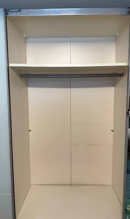 Armoires: Kleiderschrank abzuholen – D'occasion à Dietwil par Pumpe0_6 2