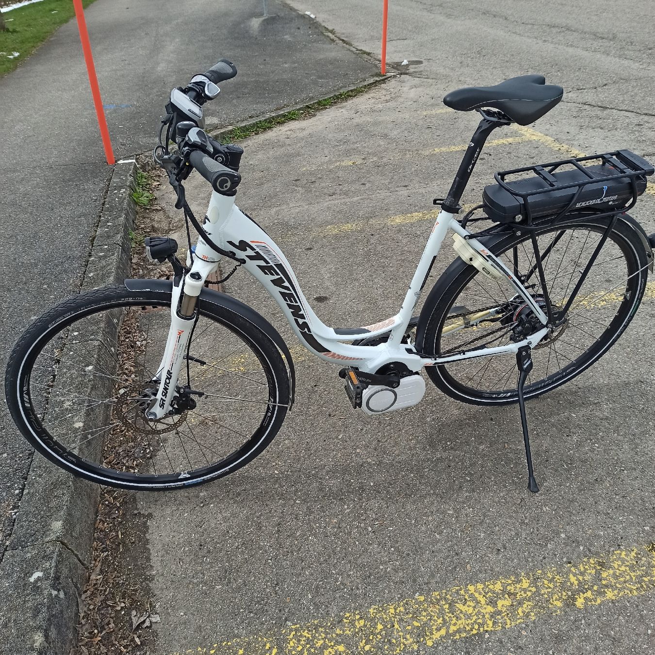 Stevens Biciclette: Vélo électrique STEVENS – confortable et pratique – Usato da Chézard-St-Martin venduto da myk_5nbp