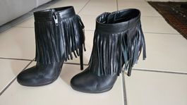 Scarpe in pelle nera con frange e tacco alto n.35 Marc Ellis