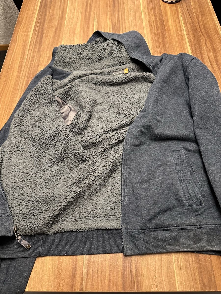 Quiksilver Giacche: Quiksilver Hoodie XL – Usato da Grabs venduto da ema1991 1