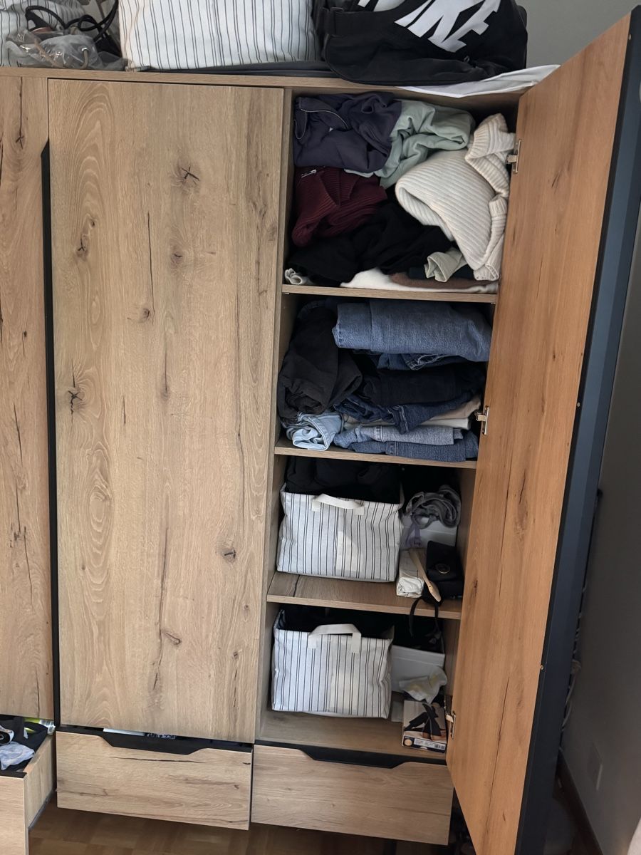Armadi: Kleiderschrank in Holzoptik – Usato da Zürich venduto da Doba1 3