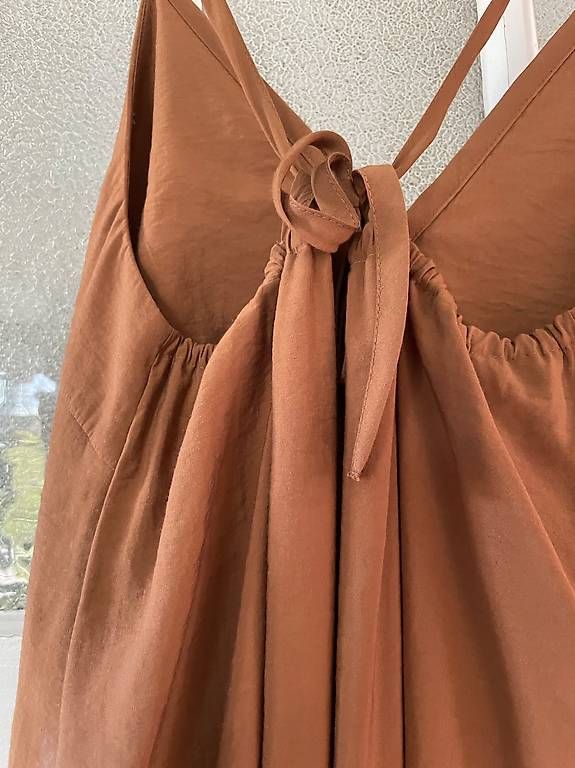 Kleider: Abendkleid / Jumpsuit von Cos – Gebraucht aus Winterthur von Wyl_ma