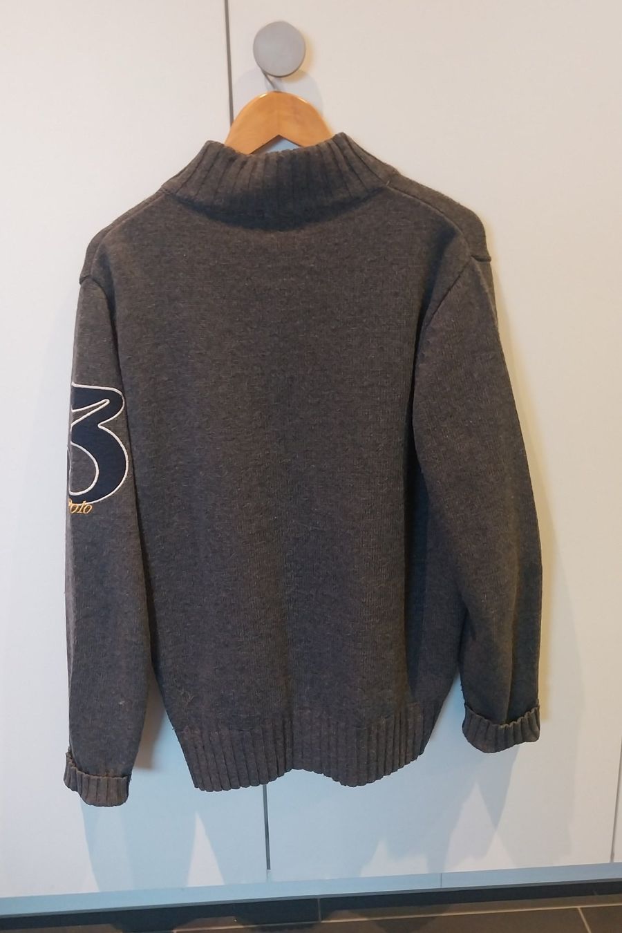 La Martina Jacken: LaMartina Strickjacke Grau XL – Gebraucht aus Adligenswil von wal_sr8c 1