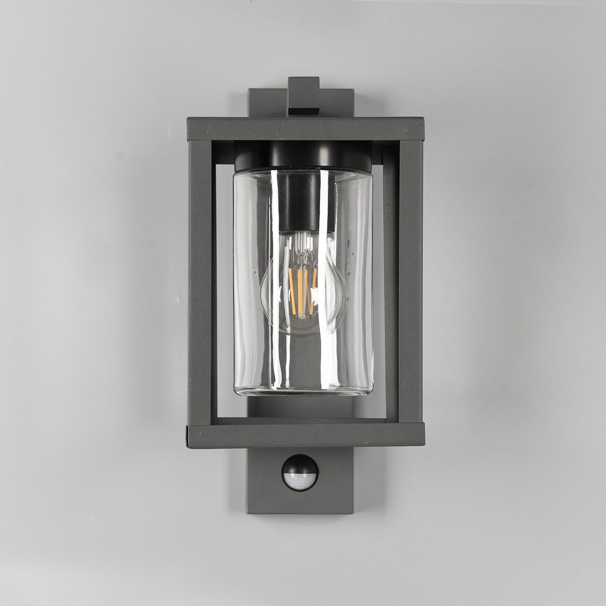 Lampade: Aussen Wandleuchte, Bewegungssensor – Nuovo (secondo la descrizione) da Kreuzlingen venduto da Smart-Light 5