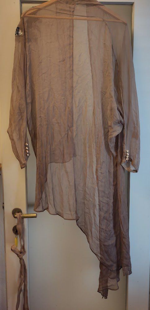 Jacken: Asymmetrische hellbraune Abendjacke von Maria B, Gr. M – Gebraucht aus Lugano von kat_lm5b 5