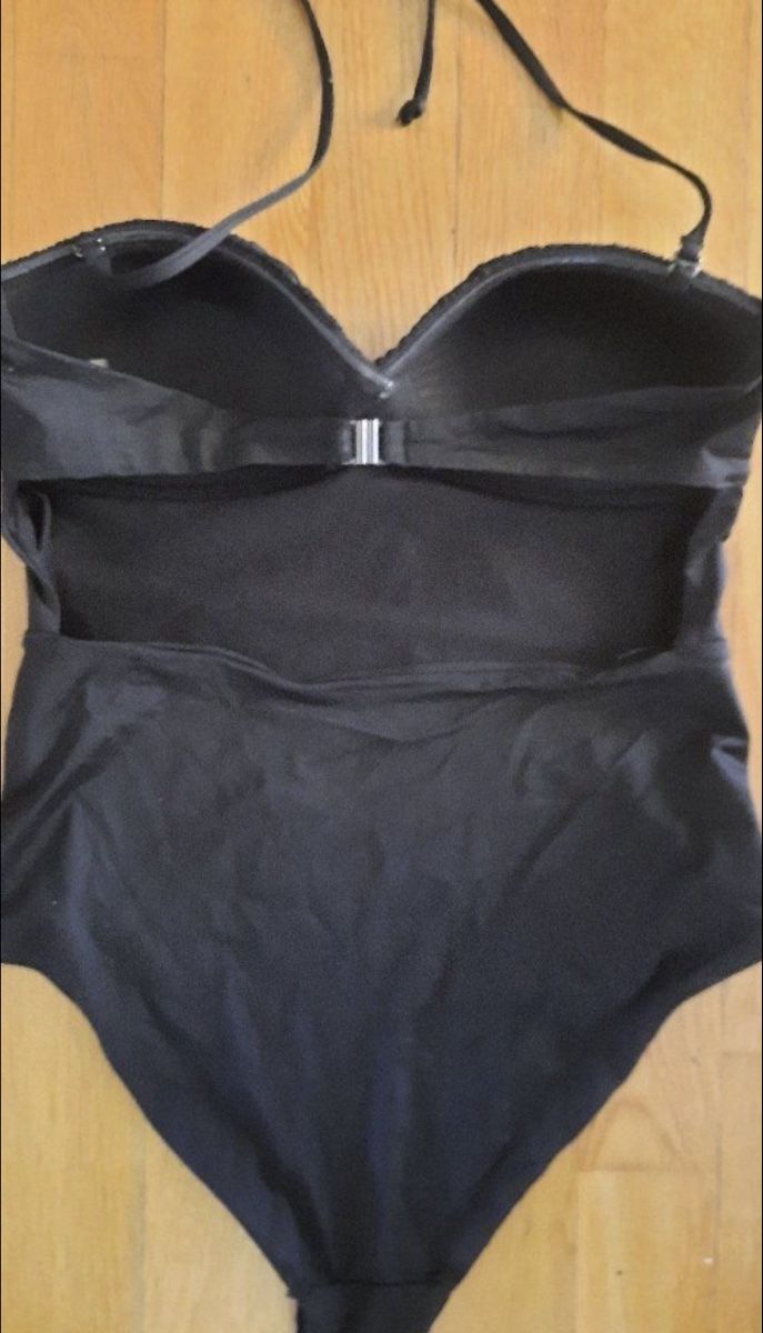 H&M Costumi da bagno & Bikini: Badenanzug/Badekleid Schwarz Gr.40 von HM – Usato da Pfungen venduto da Sheki56 2