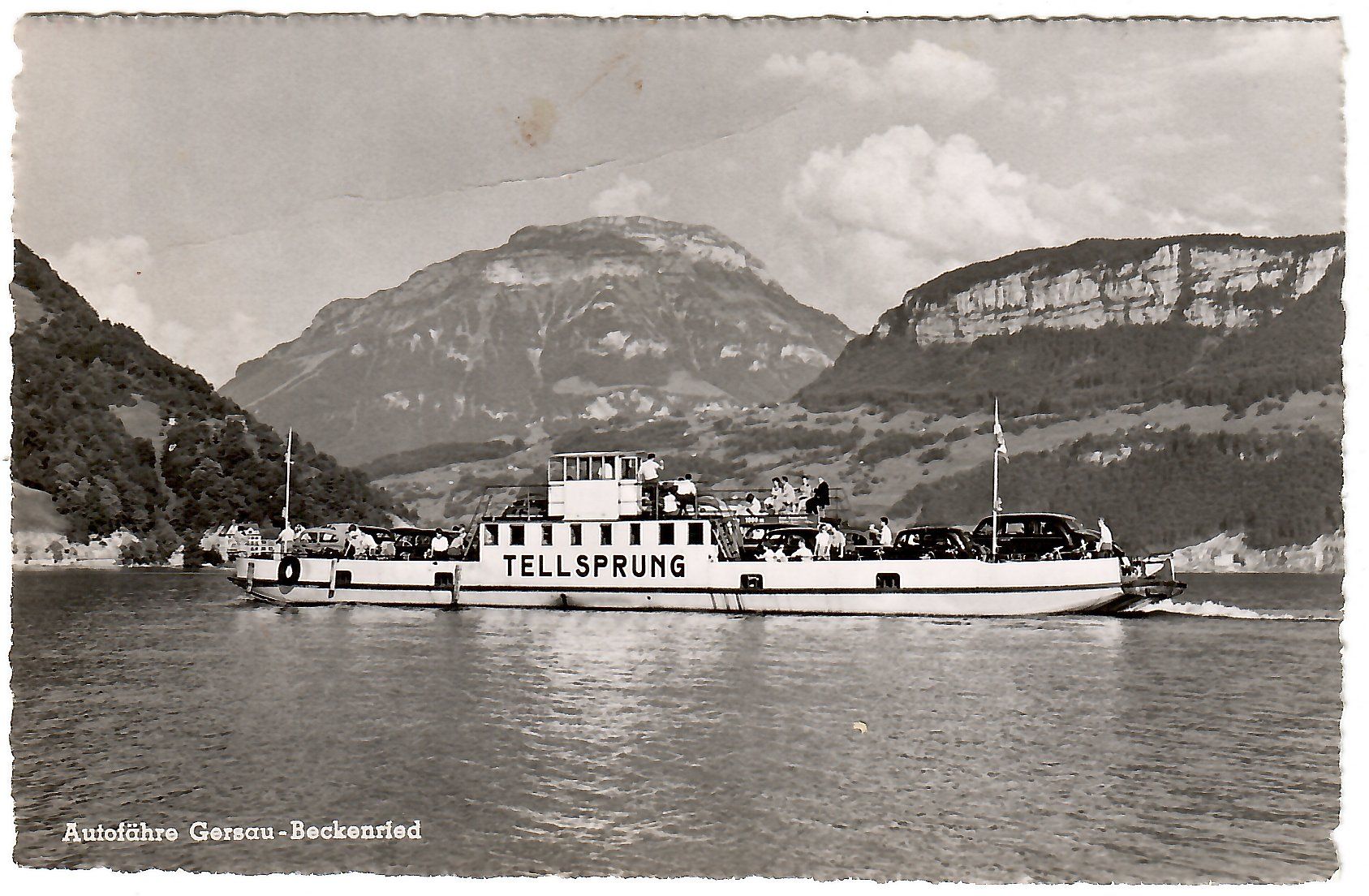 Cartoline postali: Ansichtskarte  Autofähre  Gersau - Beckenried – Usato da Kerns venduto da etma3