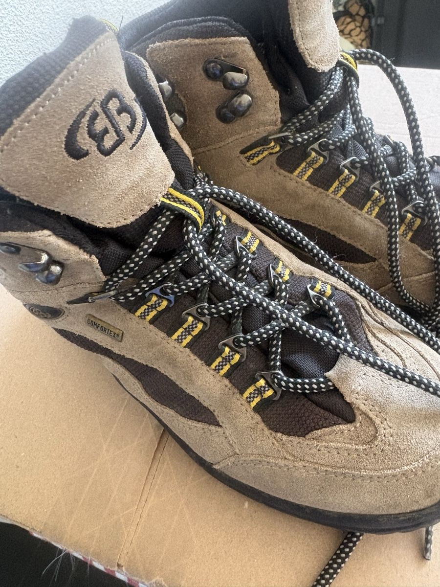 Chaussures hommes: Wanderschuhe 🥾, NP 149 CHF  – D'occasion à Obbürgen par bugi6868 4