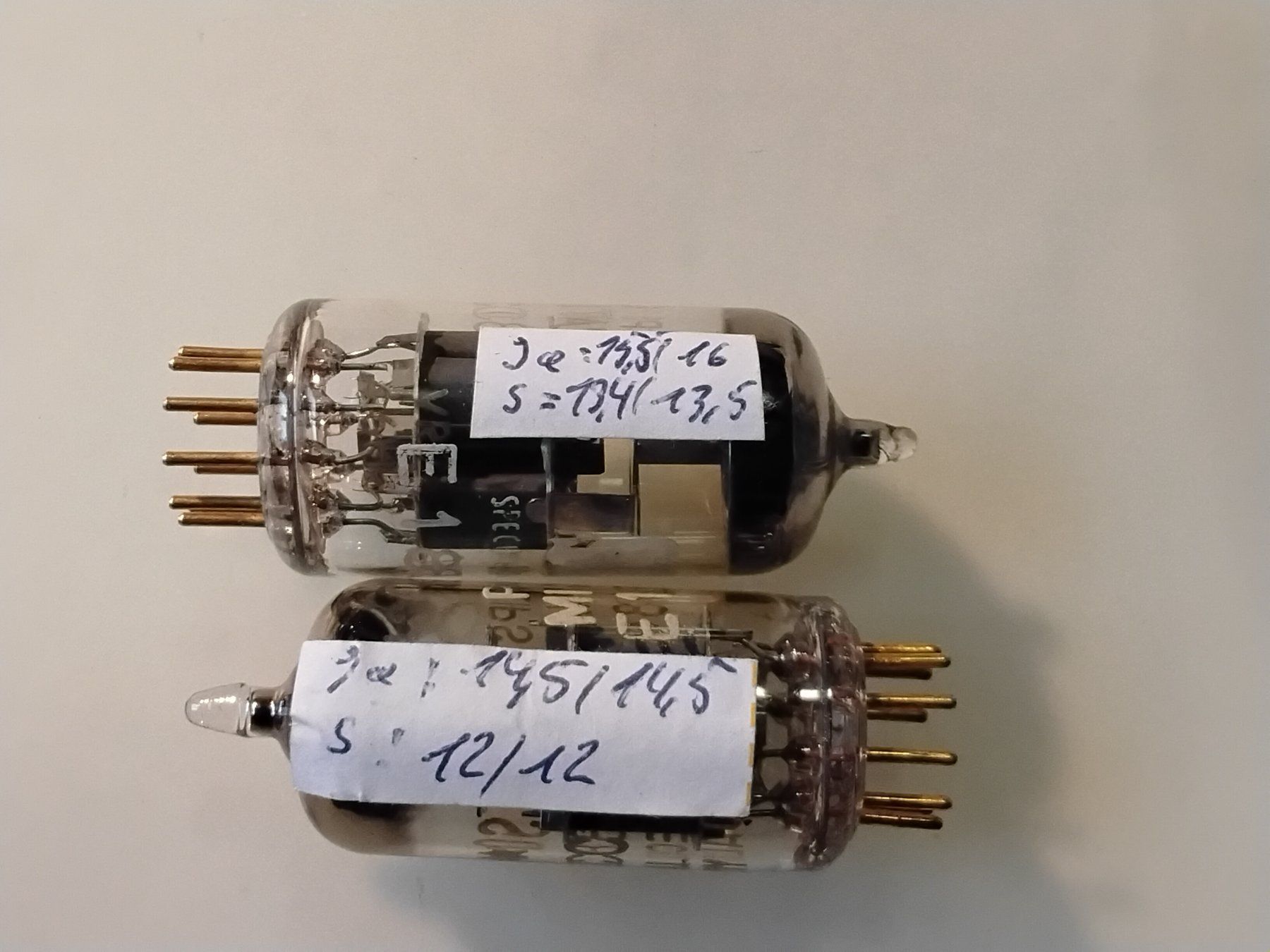 Philips Componenti elettronici: 2x E188CC Philips SQ E88CC Röhren getestet – Nuovo (secondo la descrizione) da Lohn-Ammannsegg venduto da Ricarda72 2