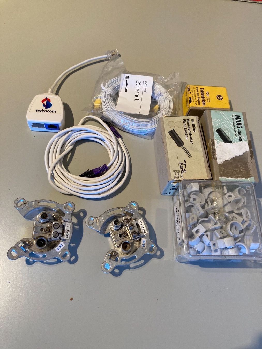 Cavi: Diverse Stecker Kabel Briden – Usato da Sargans venduto da Pacor