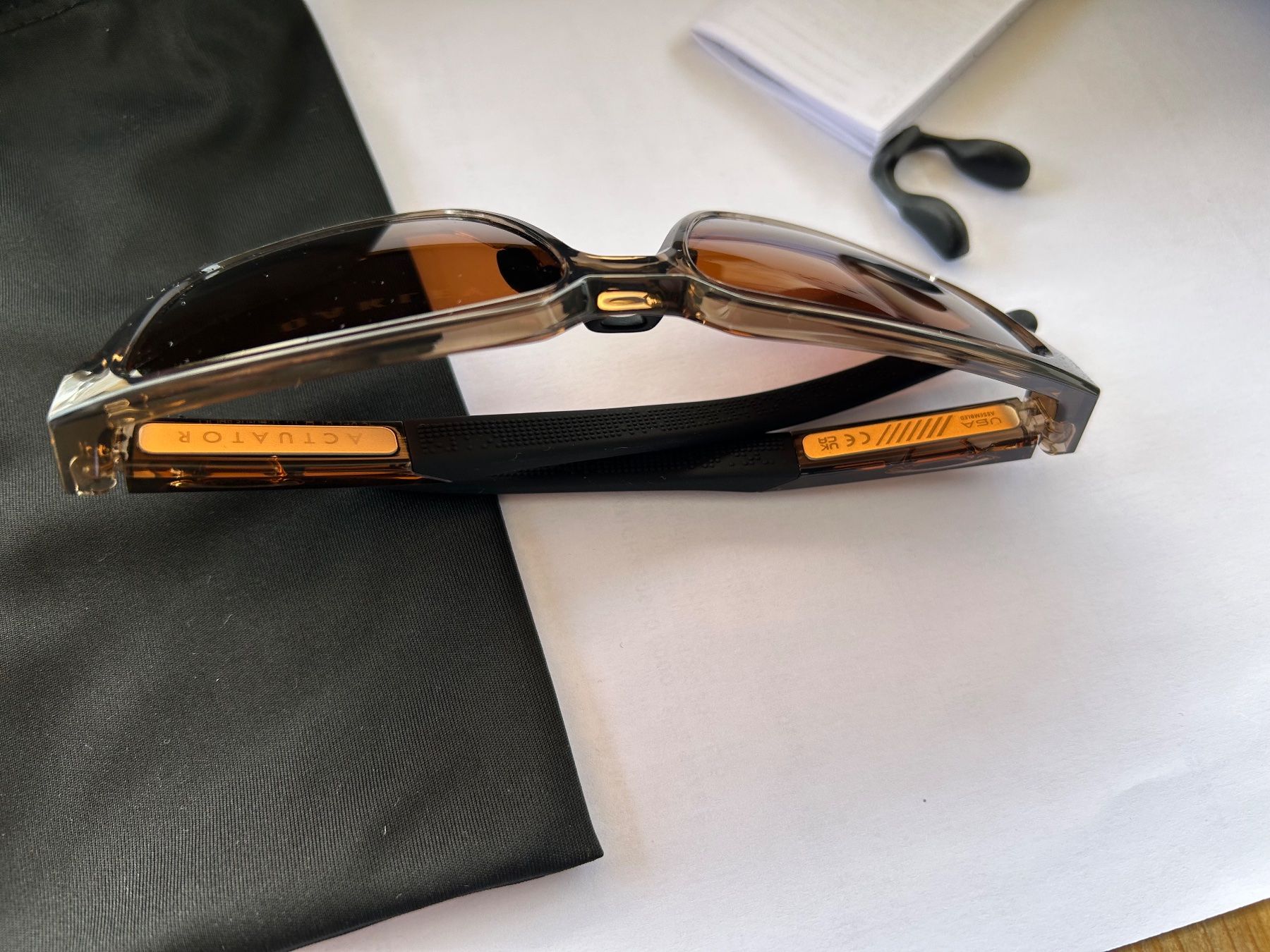 Lunettes & Verres: OAKLEY Lunettes de Soleil Actuator – Neuf avec emballage d'origine à yvonand par Gallegon 6