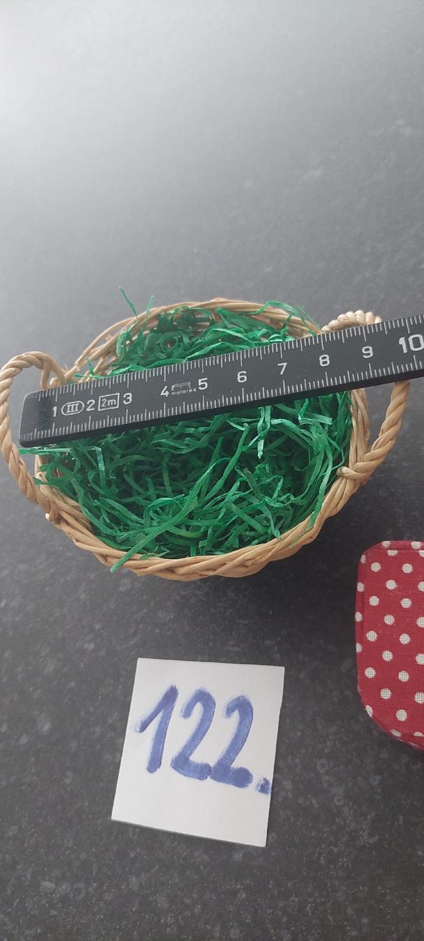 Case e mobili per bambole: Puppenstuben Köfferli und Körbli  – Usato da Muri AG venduto da nindo1 1