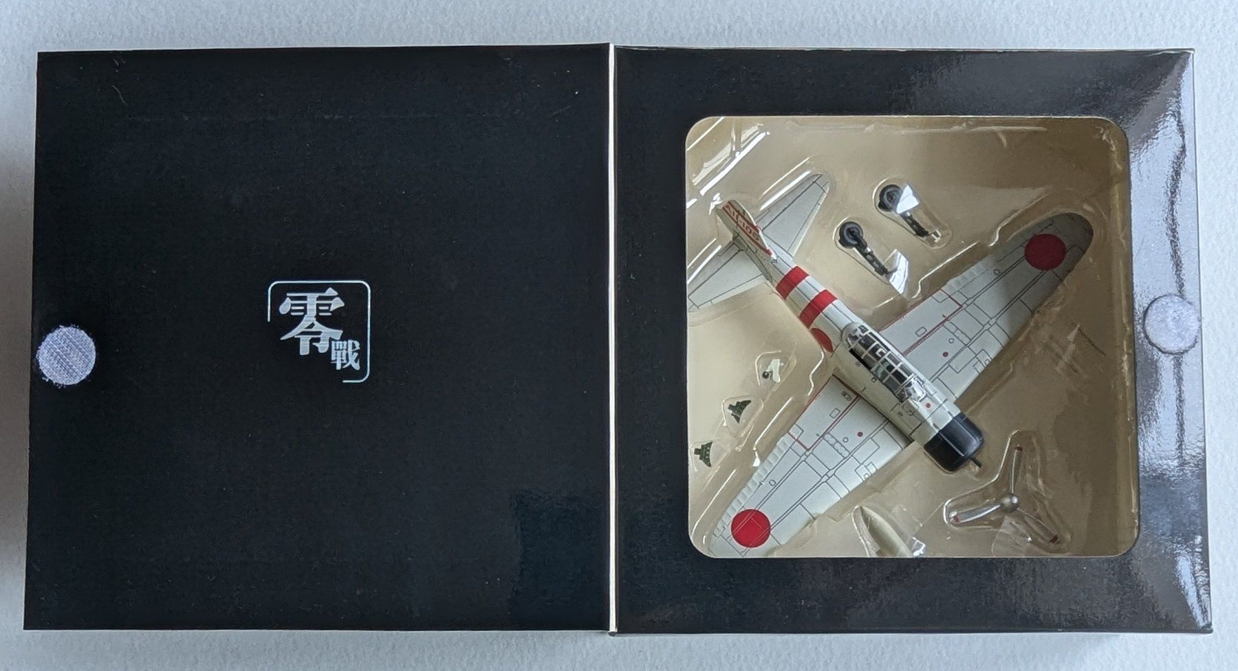 Modellbausätze & Standmodelle: Dragon Wings A6M2 Type 21/22 Zero, Modellflugzeug, 1/72 – Neu (gemäss Beschreibung) aus Olten von J.Cooper58 2