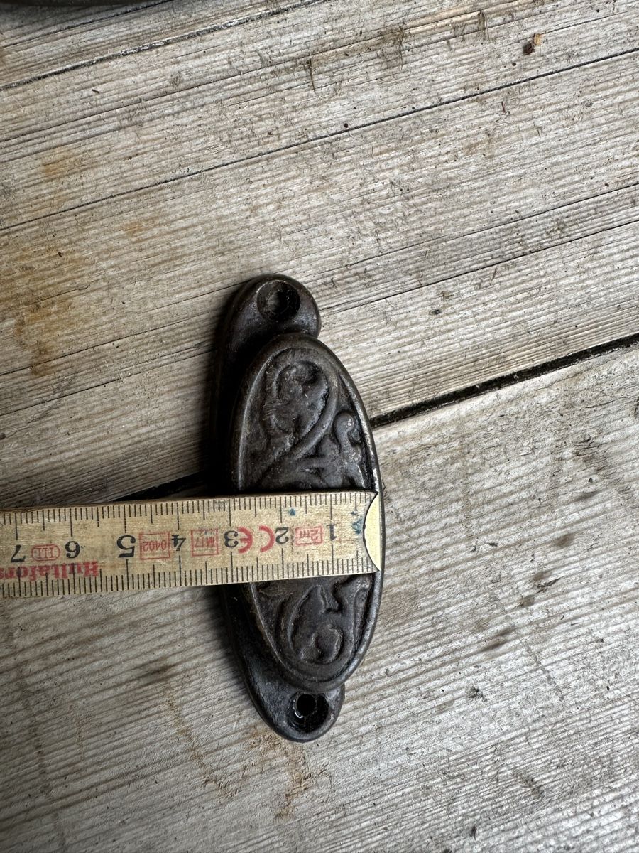 Quincaillerie: 3 Schubladen Griffe Gusseisen – D'occasion à Villmergen par Bezdupe 7