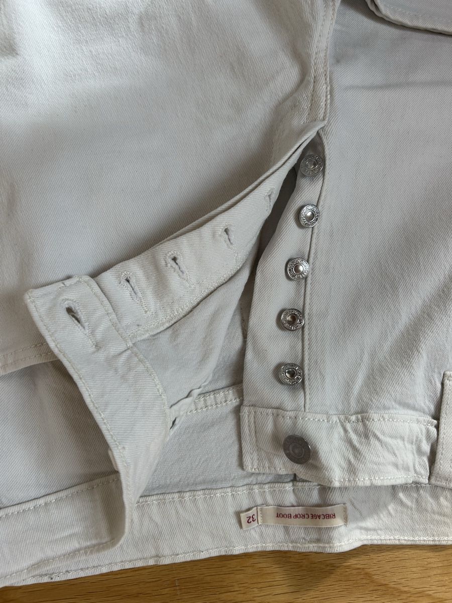 Levi's Jeans: Jeans blanc crème, Levi’s – Usato da Daillens venduto da guisepa 2