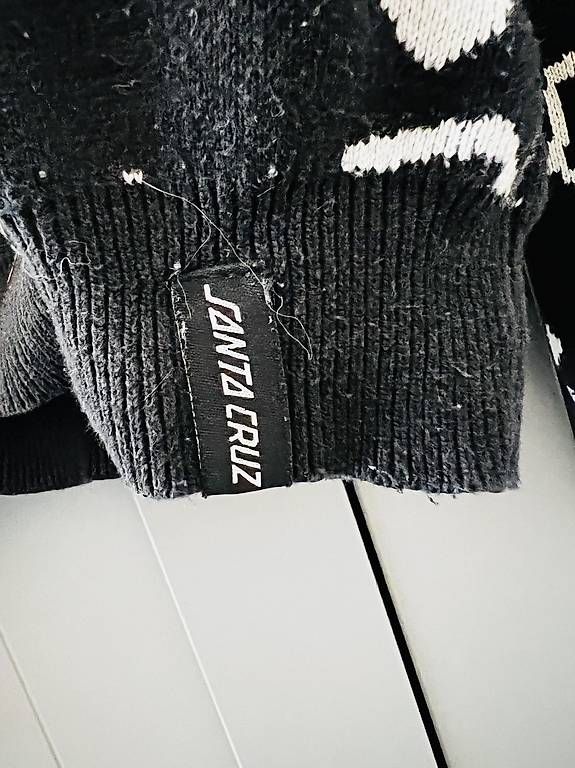 Maglioni & Felpe: Santa Cruz Pullover – Usato da Bern venduto da Things4U2buy 1