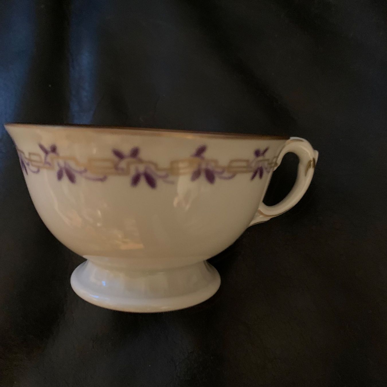 Tassen: Vintage Moccatasse mit Unterteller, Goldrand, Langenthal – Gebraucht aus Hinteregg von GARANTA 5