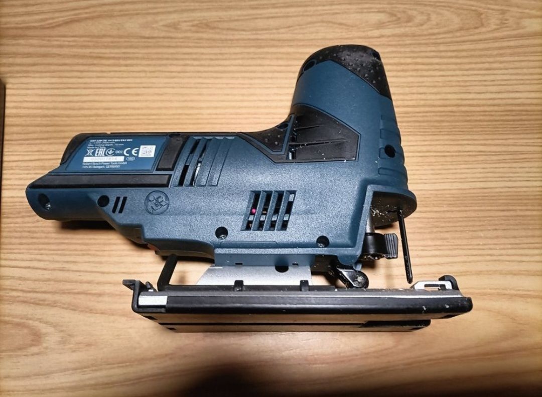 Alle Maschinen: Bosch Professional Akkus Stichsäge – Gebraucht aus Pfäffikon SZ von Mic_rxk5 4